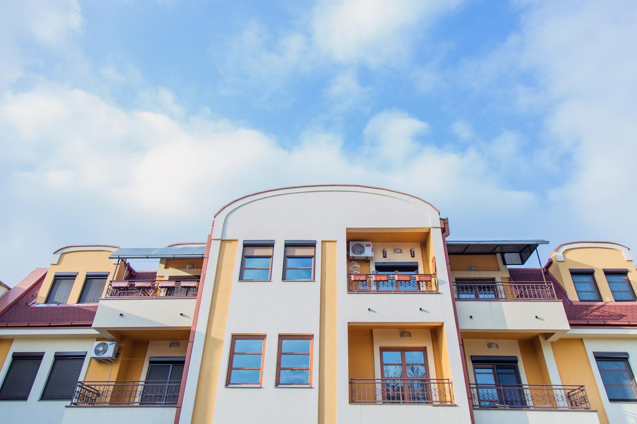 Apartman U Srcu Grada Sombor Exterior foto