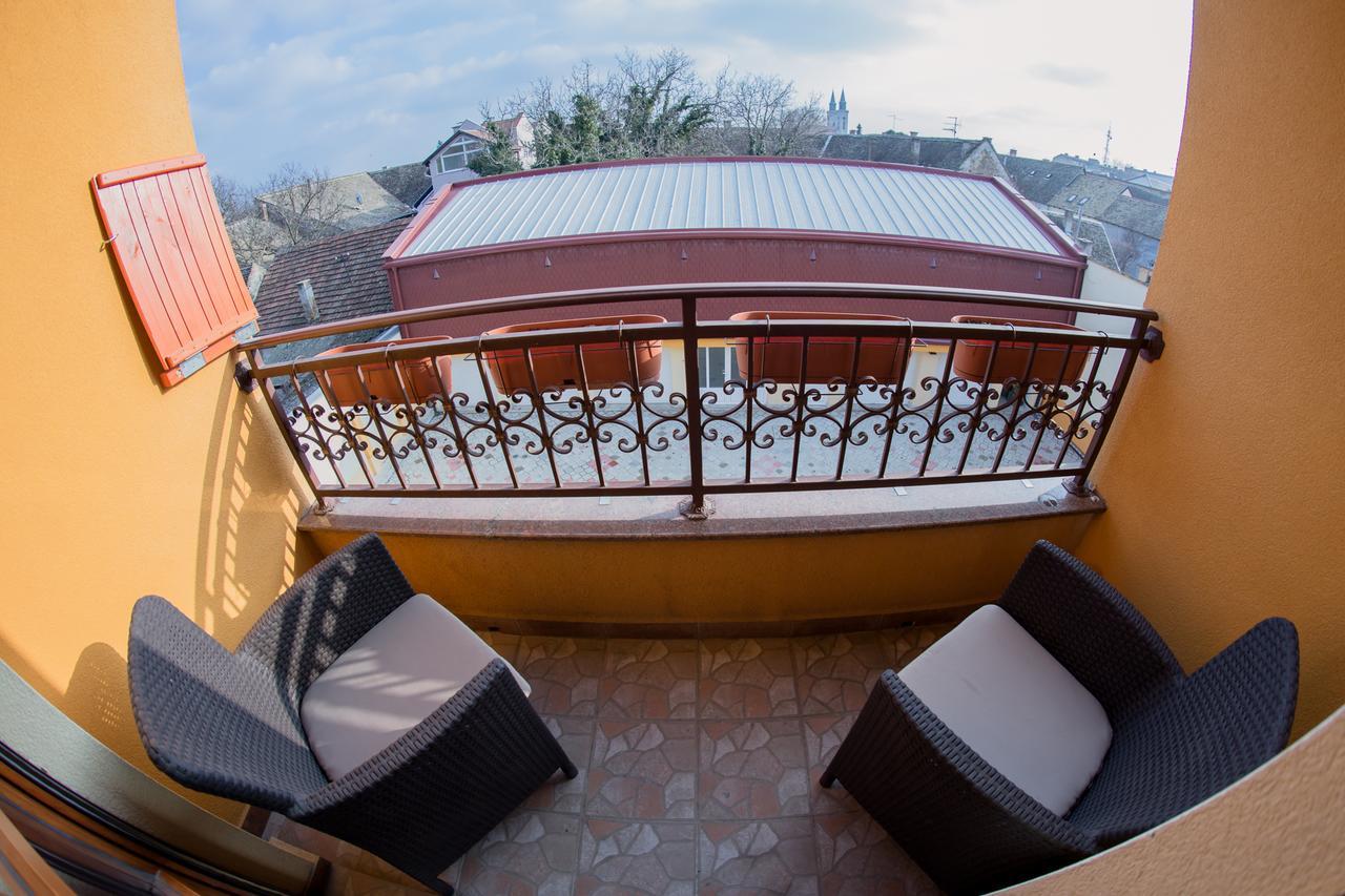 Apartman U Srcu Grada Sombor Exterior foto